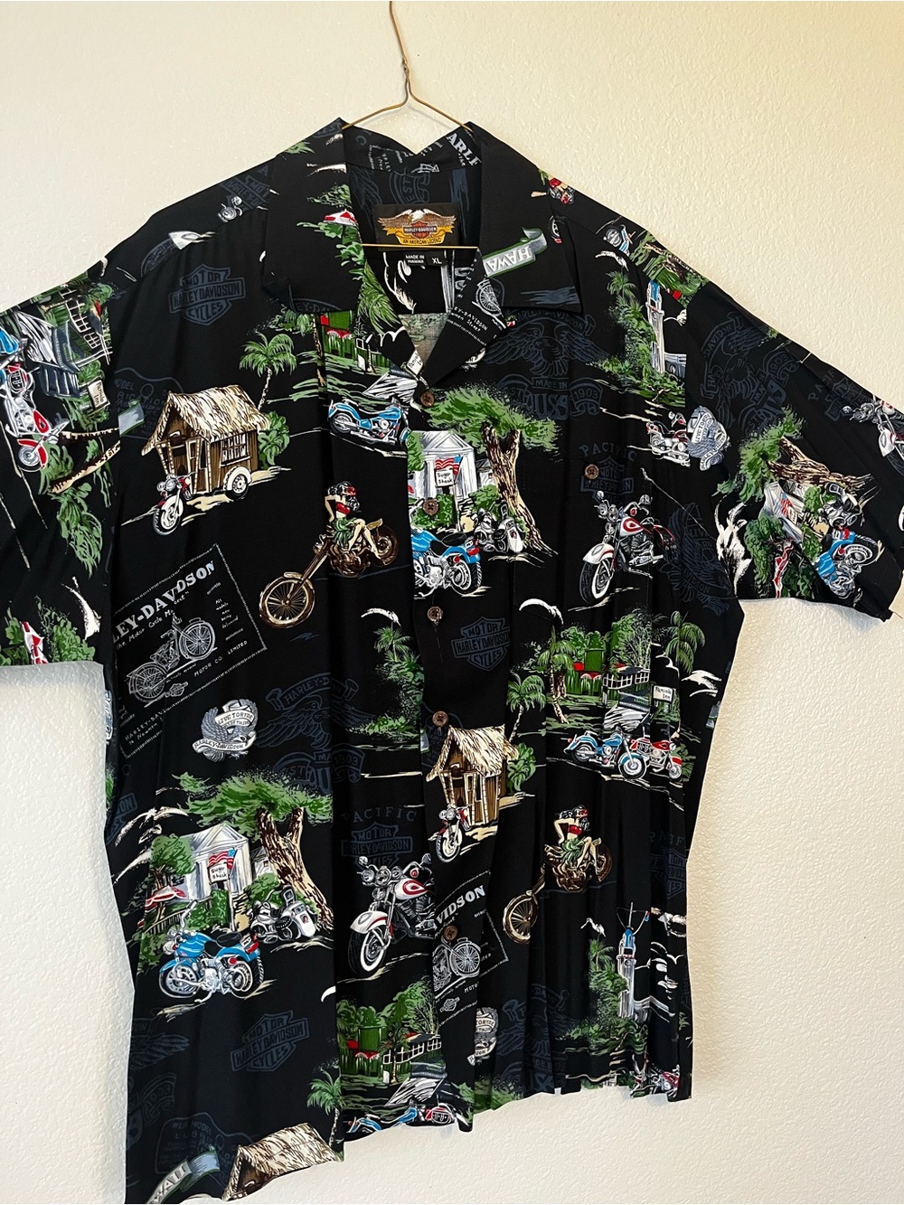 Harley-Davidson Black Motorcycle Hawaiian Print Shirt
